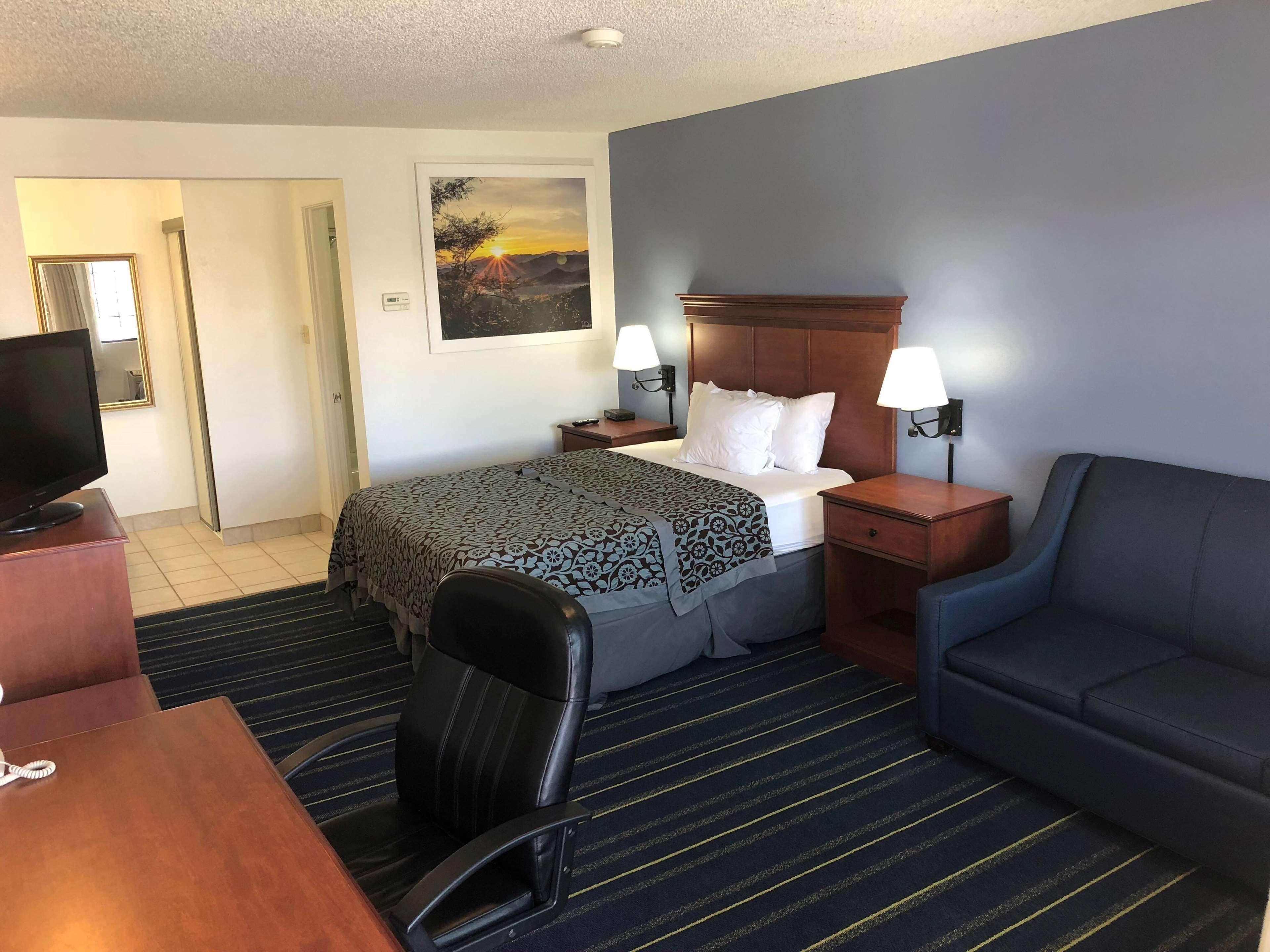 Days Inn By Wyndham Grand Junction Exterior photo
