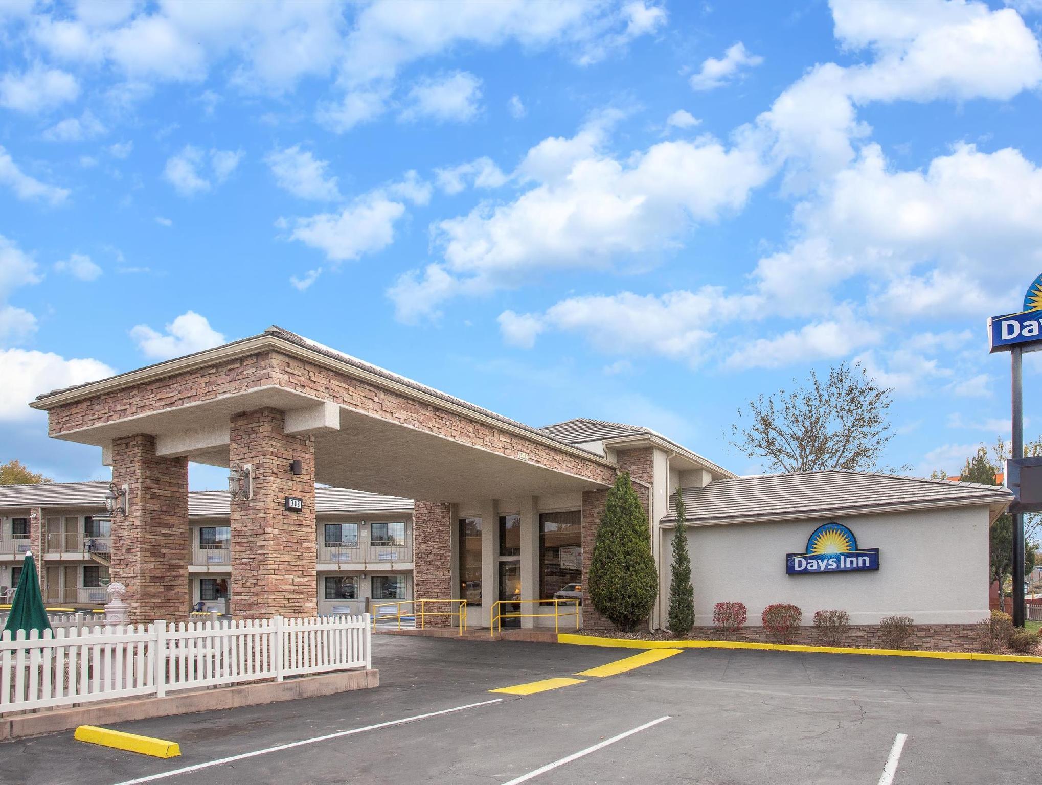 Days Inn By Wyndham Grand Junction Exterior photo