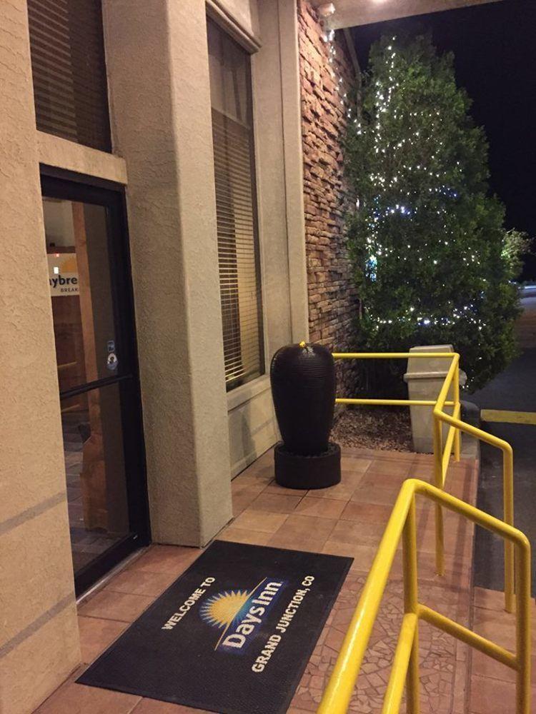 Days Inn By Wyndham Grand Junction Exterior photo