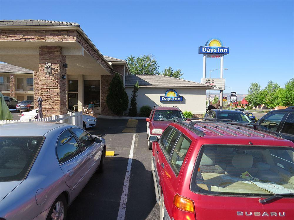 Days Inn By Wyndham Grand Junction Exterior photo